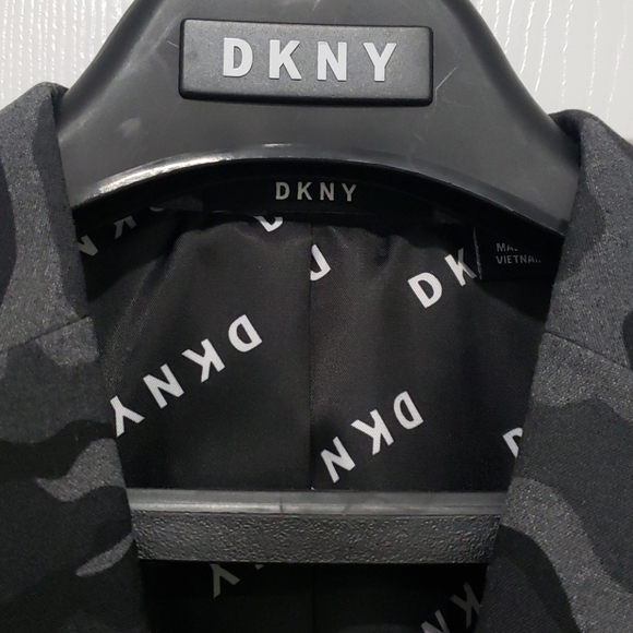 DKNY Big Boys Classis Fit Black & Gray Camo Jacket - Picture 4 of 5